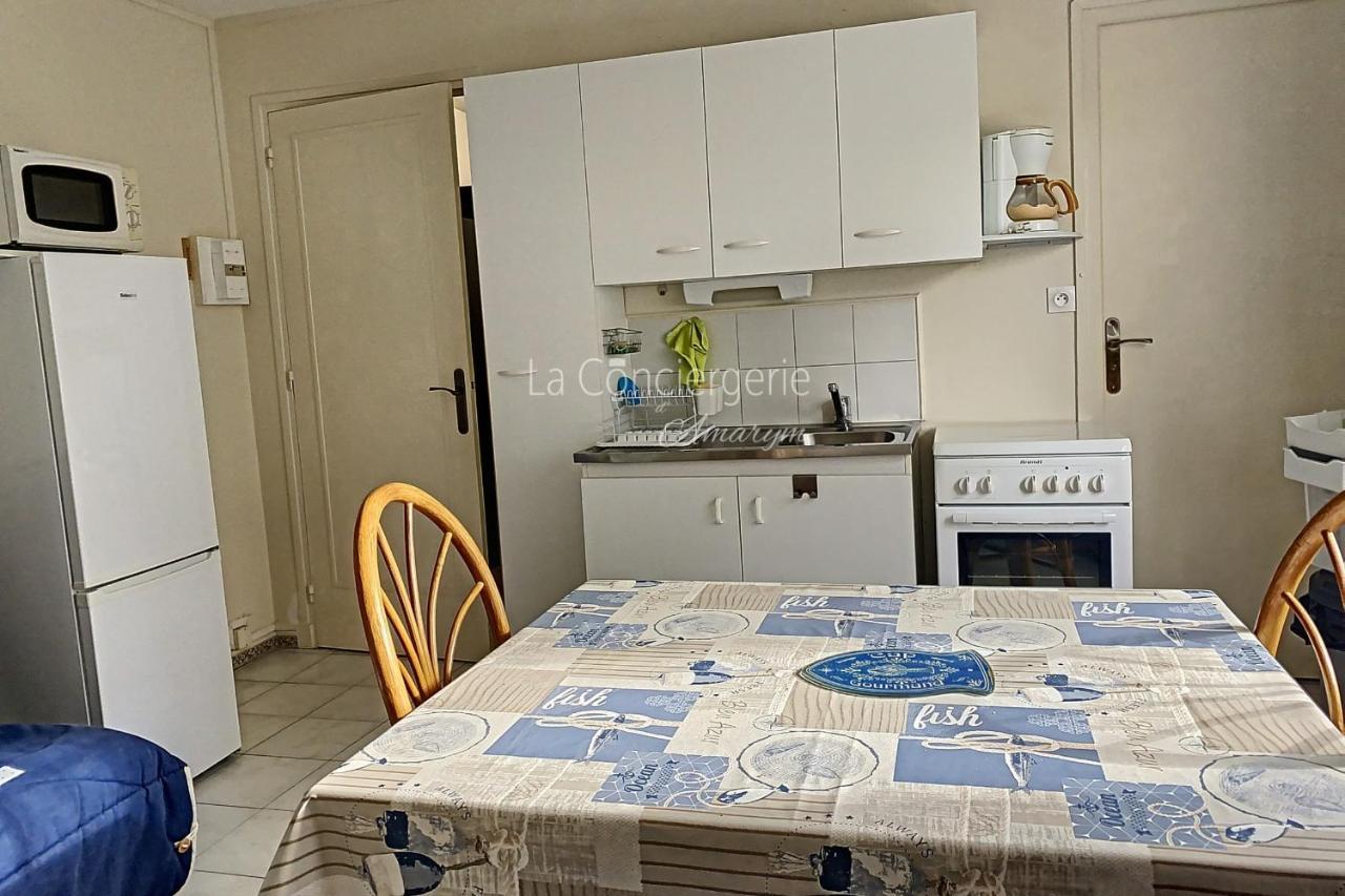 Th 23 - Appartement Vue Sur Le Port 勒特雷波尔 外观 照片